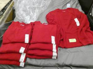 lot 142 image: 9 Red long sleeve thermal shirts, size 8-10