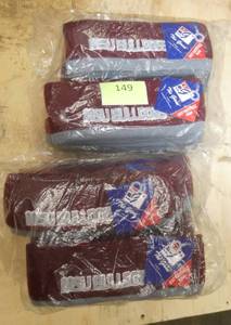 lot 149 image: 24 MSU Bulldogs college headbands
