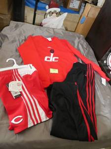 lot 160 image: Boys 1012 sweatshirt, pants, shorts