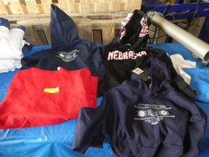 lot 166 image: 4 Boys hoodies