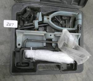 lot 207 image: Not sure what this goes to, maybe for a router