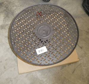 lot 251 image: New Garden hose reel