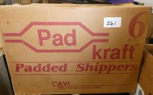 lot 261 image: New case of 50 padded shipper envelopes size 12-12 x 19