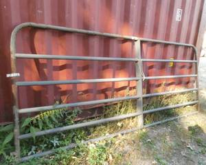 lot 49 image: 116 inches WIDE X 49 Tall Steel Livestock Gate