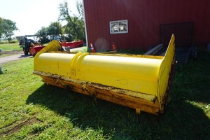 lot 8 image: 12 Snow Pusher With Cat 908 Wheel Loader InterfaceMounts