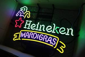 lot 3 image: Heineken Mardi Gras Neon Light