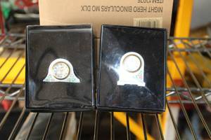 lot 104 image: Lot of (2) Vintage Mini Mantle Clocks (in box)