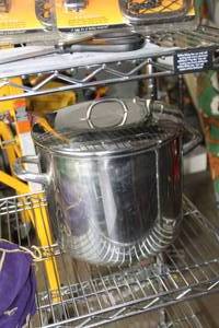 lot 140 image: Market Place 91 Stainless Steel Stock Pot w Lid