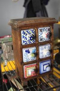 lot 152 image: Wooden Mini Cabinet with 6-Porcelain Drawers
