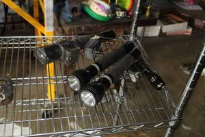 lot 153 image: Lot of (4) Flashlights