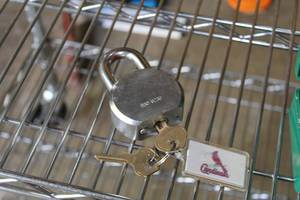 lot 157 image: Lock w Keys