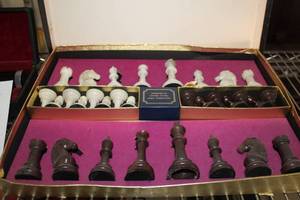 lot 207 image: Cavlier Chess Tournament Edition Chess Piece Set