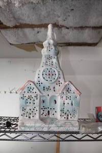 lot 72 image: Church Electric Table Statue
