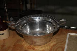 lot 230 image: Stainless Steel Serving Bowl