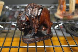 lot 256 image: Buffalo Wooden Table Statue
