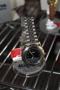 lot 327 image: Armitron Mens Wrist Watch