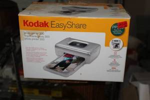 lot 358 image: Kodak EasyShare Printer (New in Box)