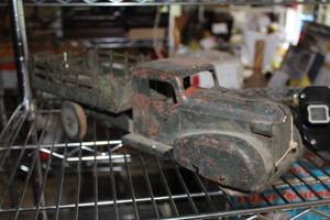 lot 304 image: Vintage Metal Truck with Wooden Wheels
