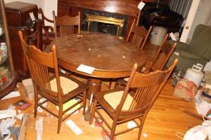 lot 29 image: Wooden Kitchen Dining Set - Table, (4) Chairs