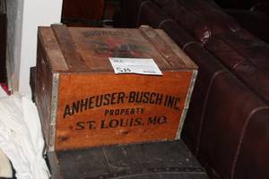 lot 58 image: Anheuser-Busch Budweiser Wooden Crate
