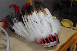 lot 386 image: Native American Head Dress