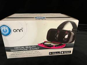 lot 13 image: NEW Onn Virtual Reality Smartphone Headset