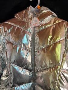 lot 61 image: NEW Winter Coat