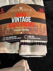 lot 65 image: New Lot of 3 Mens Vintage Boot Socks (18 total)