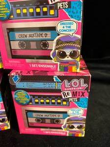 lot 101 image: NEW Lot of 4 LOL Surprise Remix Pets