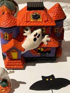 lot 143 image: Halloween Decorations
