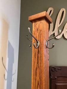 lot 146 image: Wood Coat Stand