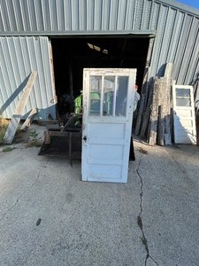 Door with Glass 3 vertical pains