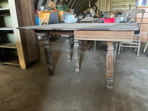 Old dinning room Table 5 legger