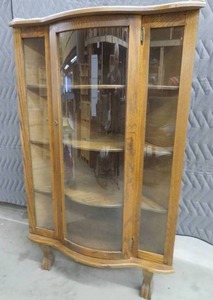lot 1 image: ANTIQUE CORNER CABINENT
