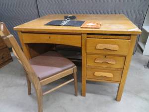 lot 23 image: WOODEN STUDENT DESK AND WOODEN CHAIR