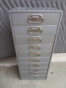 lot 44 image: METAL FILE CABINENT