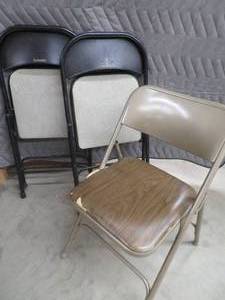 lot 62 image: 3 FOLDING CHAIRS