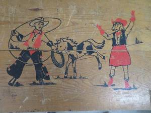lot 86 image: VINTAGE WOODEN TOY BOX FILLED WITH TOYS