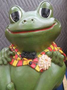 lot 87 image: HUGE RETRO FROG PIGGY BANK
