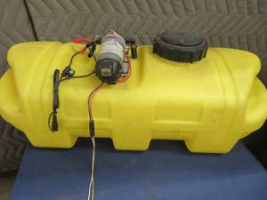 lot 91 image: 15 GALLON SPRAYER TANK AND SHURFLO PUMP