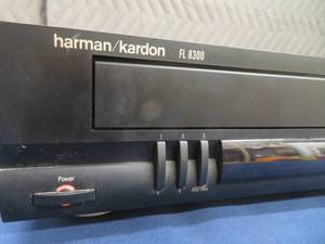 lot 104 image: HARMAN  KARDON FL8300