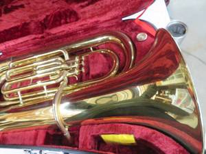 lot 5 image: TUBA