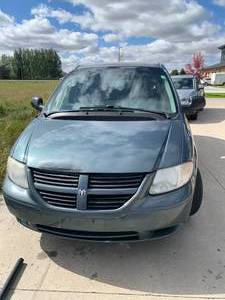2005 Dodge Grand Caravan (NO RESERVE)