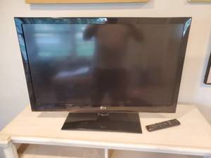 37 LG TV