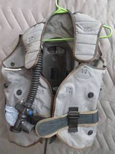 SEAQUEST ADV SCUBA VEST
