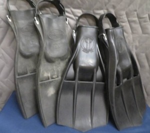 SCUBA  DIVE GEAR