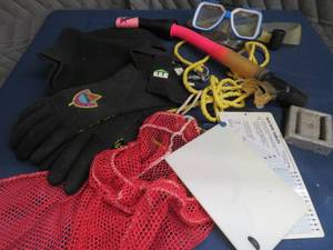 SCUBA  DIVE GEAR
