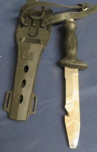 VINTAGE SCUBA  KNIFE