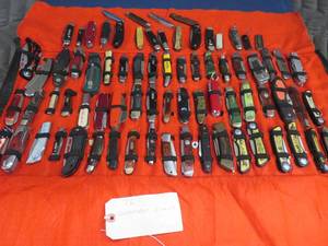 HUGE COLLECTABLE KNIFE COLLECTION