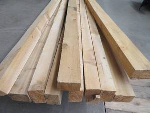 8 LENGTHS OF ROUGH CUT CEDAR